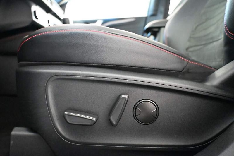 Ford Kuga (2023) 1.5 ST-LINE X ACC BO VIRTUAL T - fotka 33 z 44