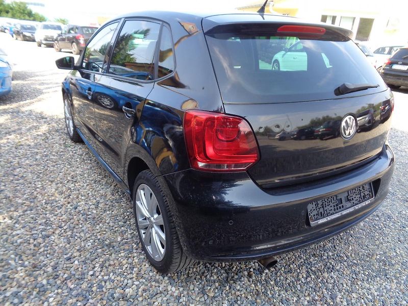 Volkswagen Polo 1,6 - fotka 4 z 13