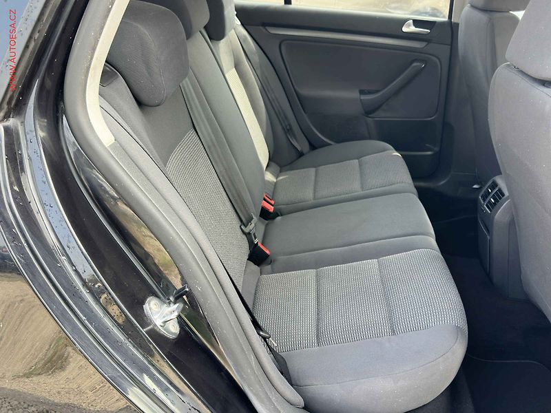Volkswagen Golf (2009) 1.4 MPI, STK5/28 - fotka 12 z 17