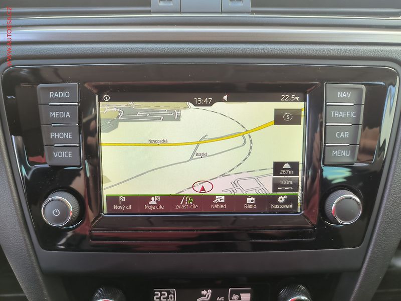 Škoda Rapid (2016) 1.6 TDi, xenon, autoAC - fotka 13 z 19