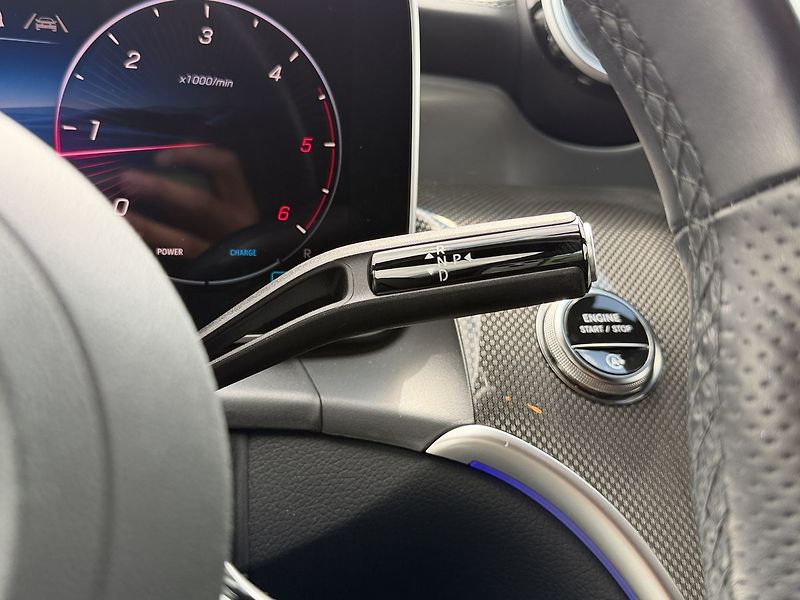 Mercedes-Benz GLC 220 d 4MATIC AMG - fotka 20 z 37