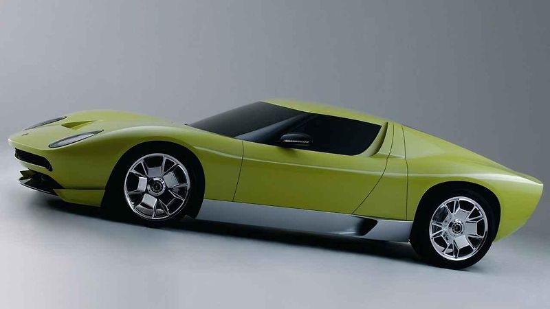 Koncept Lamborghini Estoque.