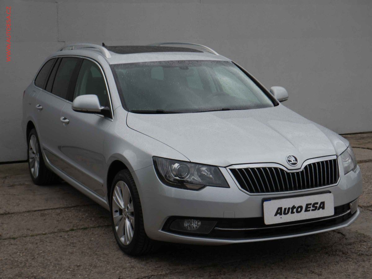 Škoda Superb 2.0 TDi 4x4, DSG, panor, navi