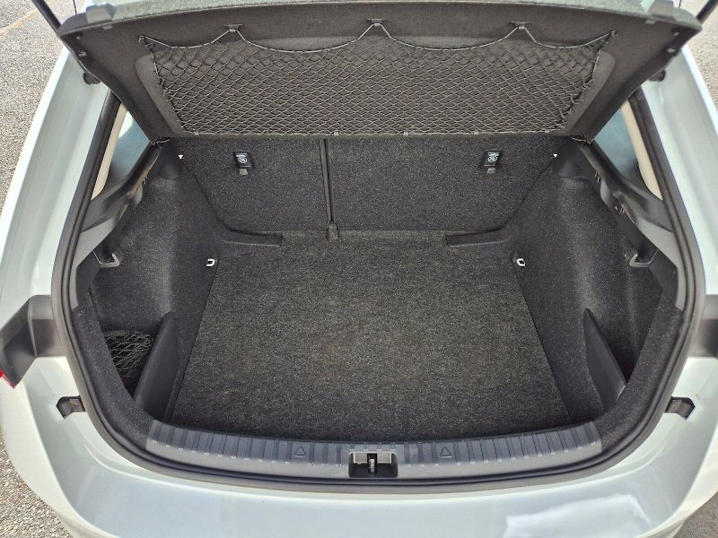Škoda Scala (2025) Selection 1.0TSi 85kW 6°manuál - fotka 15 z 27