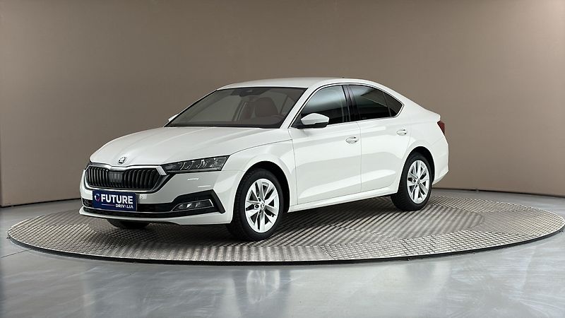 Škoda Octavia 2.0 TDI DSG Style - fotka 1 z 27