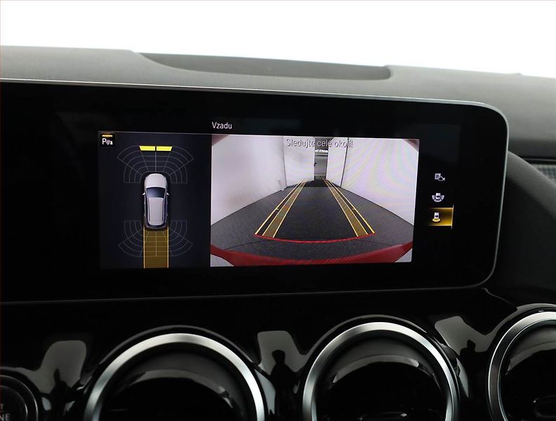 Mercedes-Benz Třídy B (2019) B 180 d, Automat, Kůže, Navi - fotka 14 z 18