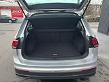 Volkswagen Tiguan (2023) Life 2.0 TDI (110 kW) AUT - náhled 20