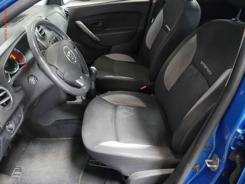 Dacia Sandero (2013) 1.0TCe, 2.maj,ČR, AC, tempo - fotka 9 z 16