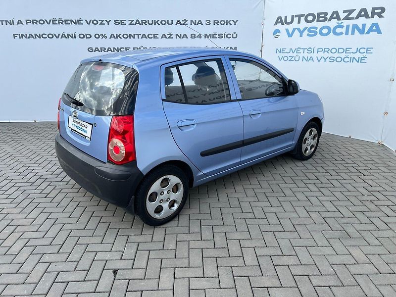 Kia Picanto (2008) 1.0i 46kW - fotka 4 z 15