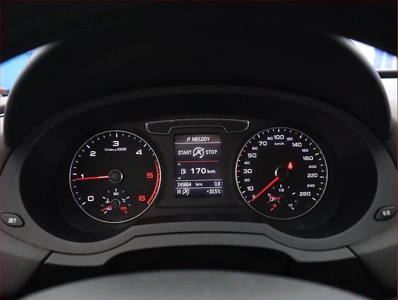 Audi Q3 (2016) 2.0 TDI, Automat, Serv.kniha - fotka 11 z 21