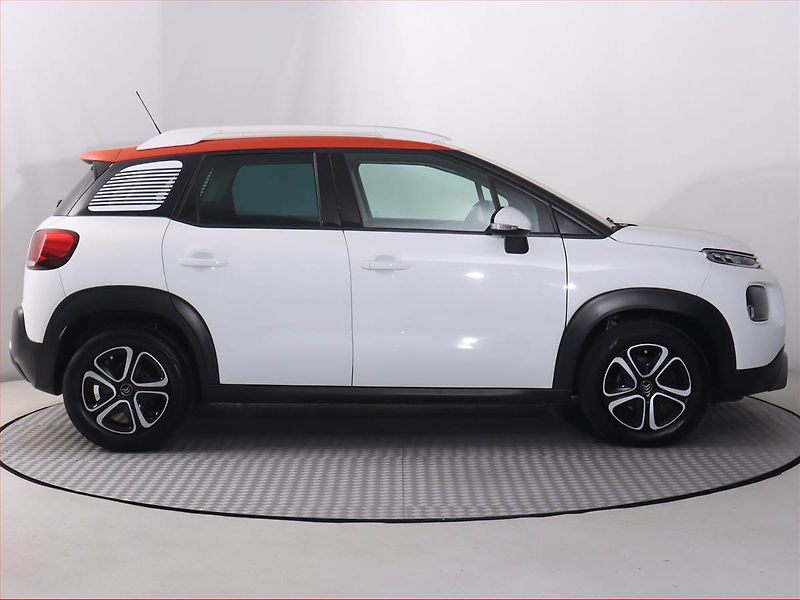 Citroën C3 Aircross (2019) 1.2 PureTech, Automat - fotka 6 z 22