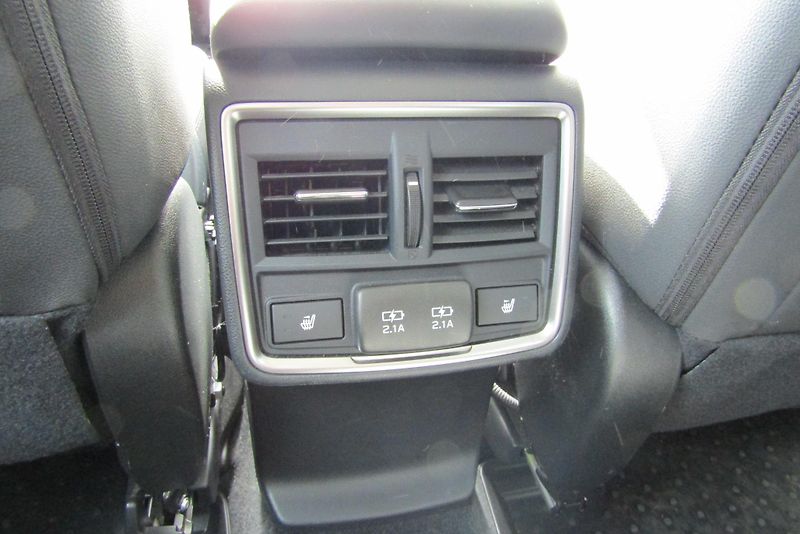 Subaru Forester (2022) Comfort NAVI ČR serv. kň. - fotka 22 z 37
