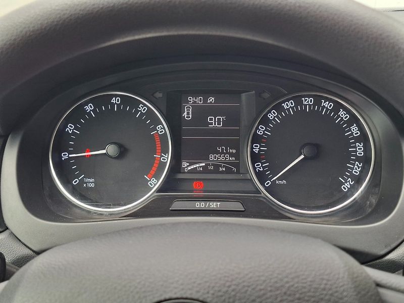 Škoda Rapid (2016) 1.2TSI 66kW - fotka 15 z 37