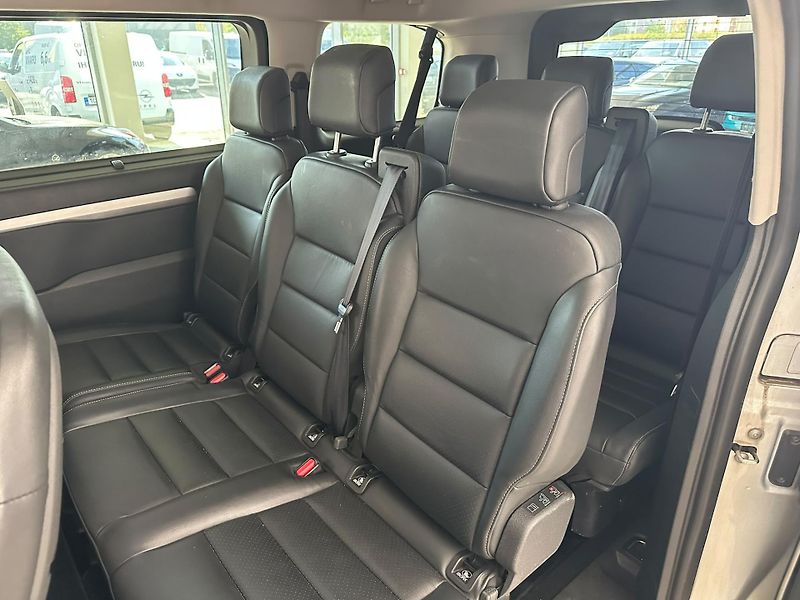 Peugeot Traveller 2.0BlueHDi,Allure,180HP,aut.   - fotka 8 z 22
