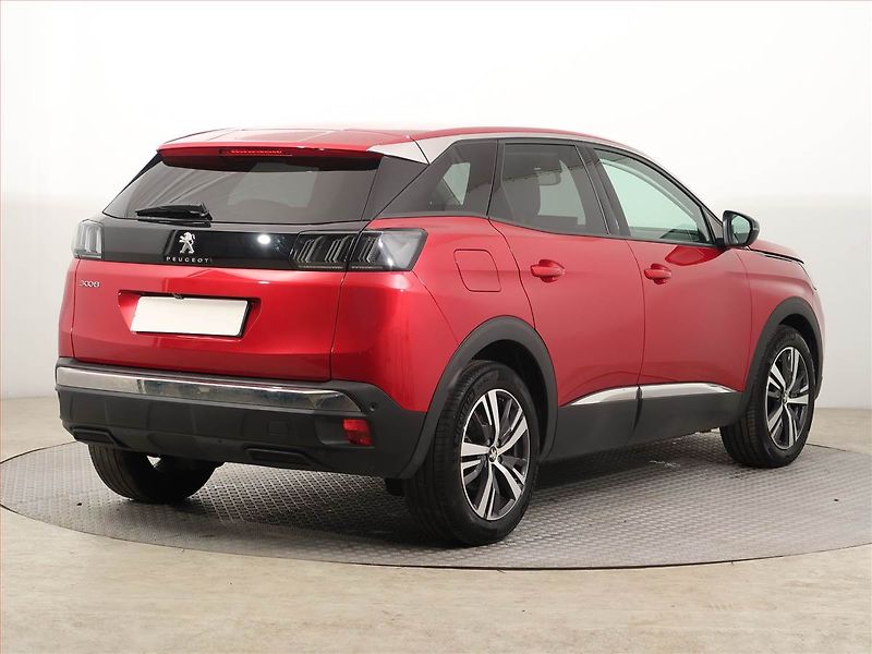 Peugeot 3008 (2022) 1.5 BlueHDi - fotka 5 z 16