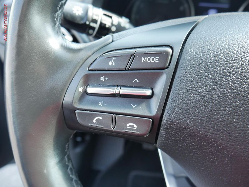 Hyundai i30 (2021) 1.5 T-GDi, ČR, Smart, kamera - fotka 17 z 23