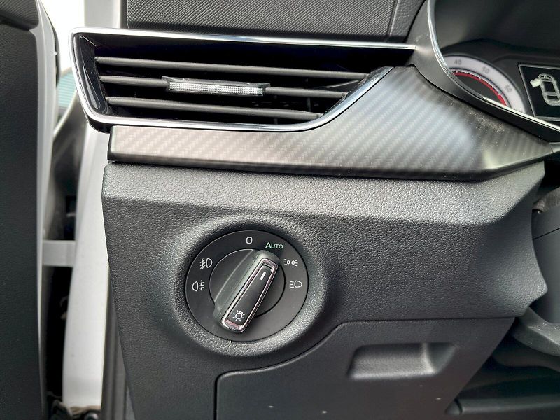 Škoda Scala (2023) 1.5 TSI 110kW Monte Carlo - fotka 17 z 29