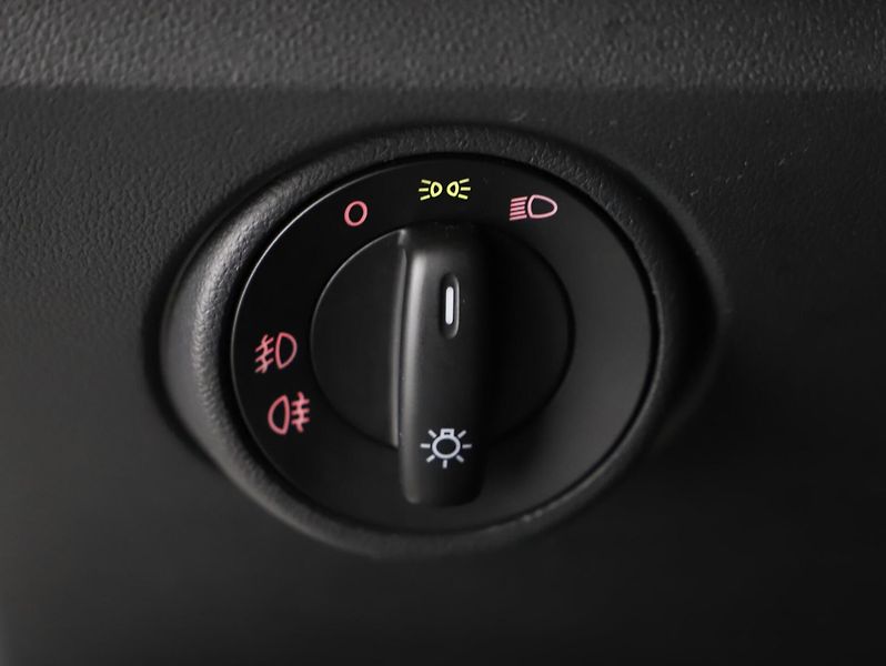 Volkswagen up! 1.0MPI 48kW MOVE - fotka 19 z 24