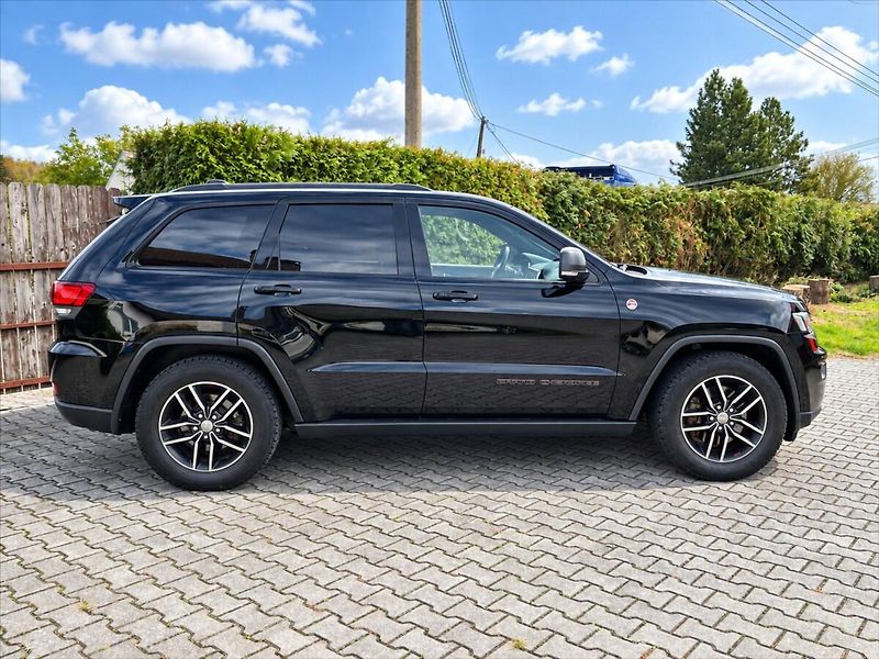 Jeep Grand Cherokee 3,0 CRD  TRAILHAWK AWD nové ČR - fotka 7 z 43