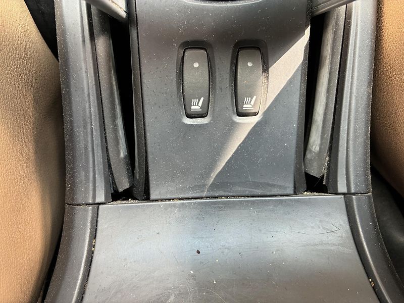Renault Mégane 1.6i 16V 82kW KABRIO - fotka 15 z 23