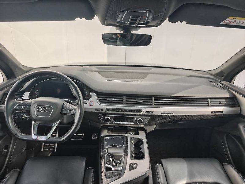 Audi Q7 - SQ7 Quattro 8TT  4,0TDI - fotka 10 z 27
