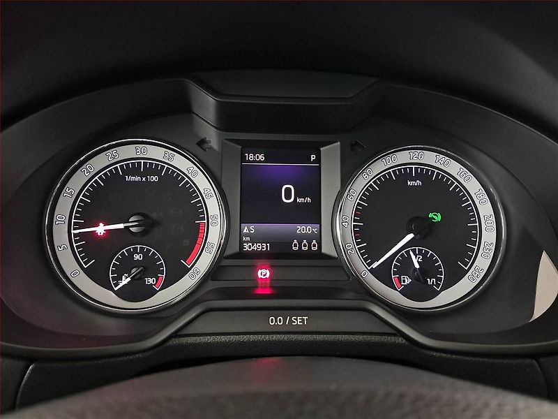 Škoda Octavia (2017) Scout 2.0 TDI, 4X4, Automat - fotka 11 z 19