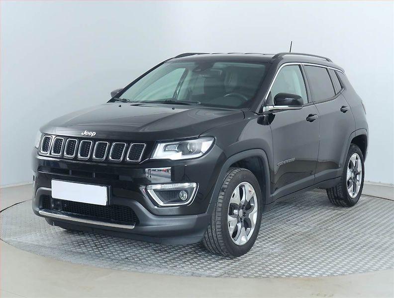 Jeep Compass (2019) 1.4 MultiAir, 4X4, Automat - fotka 2 z 21