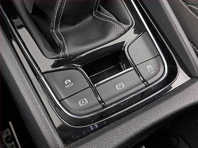 Škoda Karoq (2020) Sportline 1.5 TSI - fotka 16 z 19