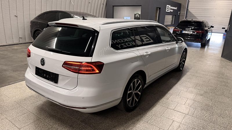 Volkswagen Passat (2019) 2.0 TDI 140kW,ČR, 4MOT DSG - fotka 16 z 48