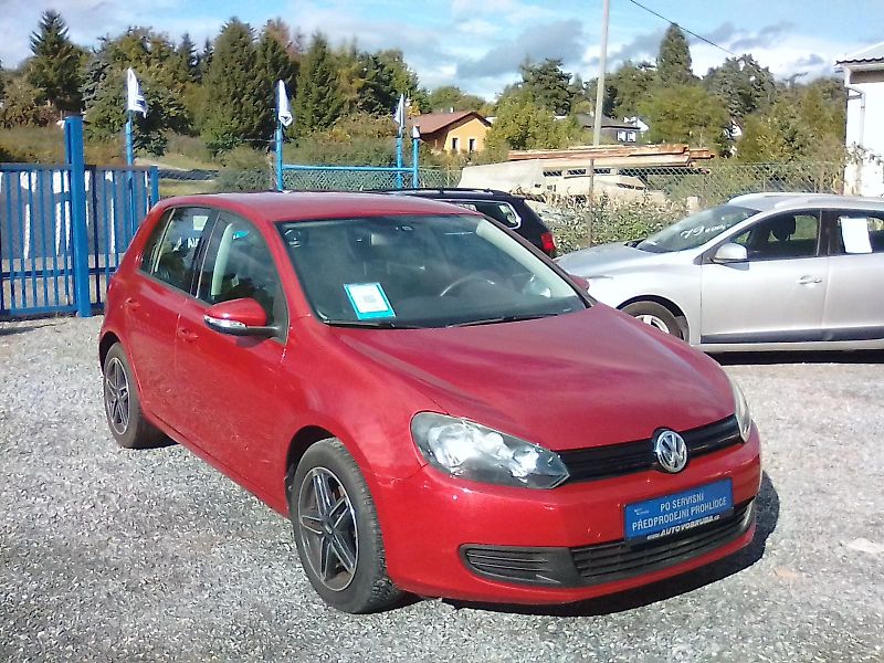 Volkswagen Golf 1.4i 16V / 59KW, serviska - fotografie inzerátu