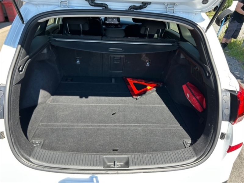 Hyundai i30 1,5 T-GDI Smart 5d - fotka 6 z 11