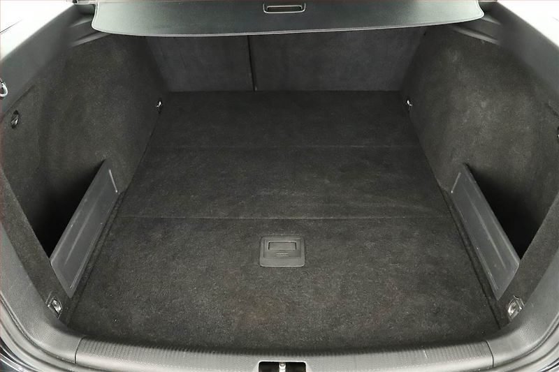 Volkswagen Passat (2007) 1.9 TDI, Tempomat - fotka 11 z 12