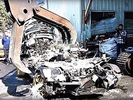 Lamborghini Murciélago skončilo jako vrak.