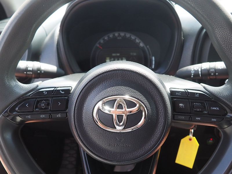Toyota Aygo (2022) X 1.0 VVTI - fotka 19 z 30