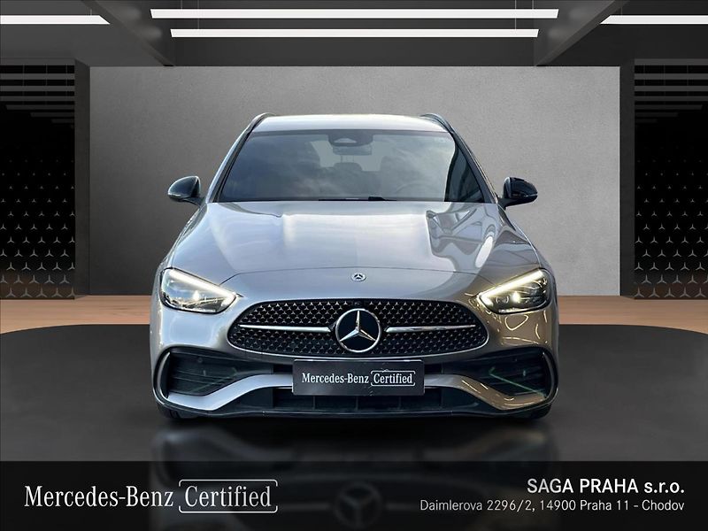 Mercedes-Benz Třídy C 220 d 4MATIC AMG Line Night - fotka 8 z 22
