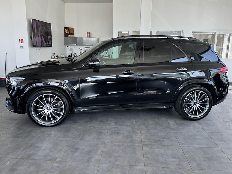 Mercedes-Benz GLE (2023) 580 4MATIC AMG PANORAMA VZDUCH - fotka 4 z 46