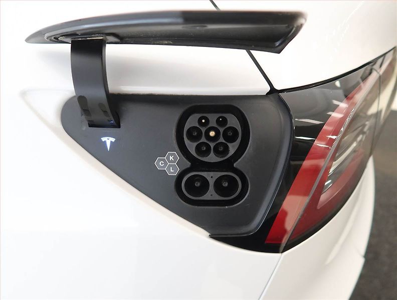 Tesla Model Y (2023) RWD LFP 60kWh, SoH 97% - fotka 32 z 33