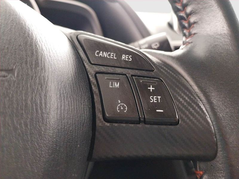 Mazda 3 (2015) 2.0 Skyactiv-G, Serv.kniha - fotka 18 z 23
