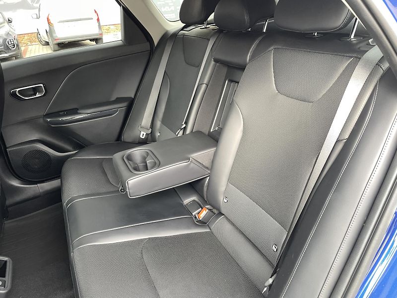 Kia K4 Sportswagon (2026) 1,6 T-GDi  7DCT TOP 110kW   - fotka 17 z 18