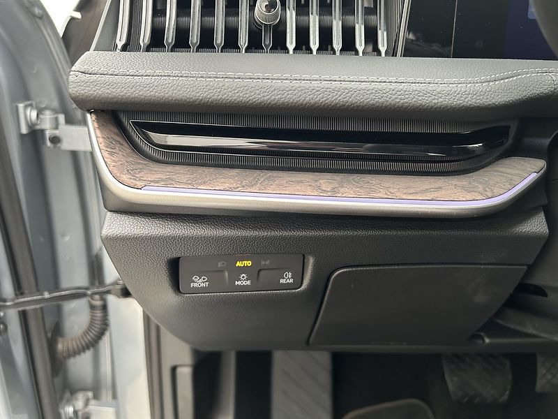Škoda Superb 2.0 TDI L & K - fotka 14 z 30