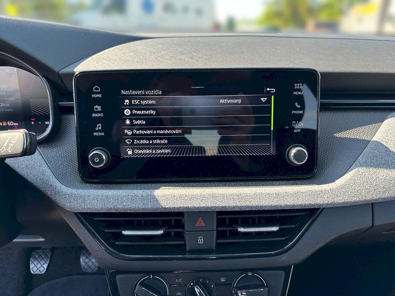 Škoda Kamiq (2025) Selection 1.0 TSI 85 kW M6 - fotka 17 z 24