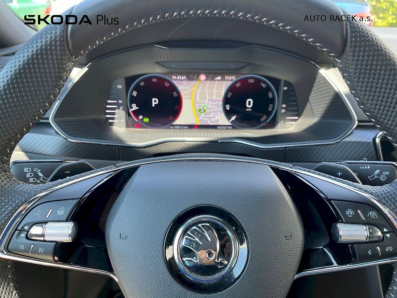 Škoda Superb (2022) 2.0 TSI 206kW SportLine 4x4 DS - fotka 5 z 27
