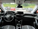 Peugeot 2008 (2020) 1.2PT, Allure, LED, kamera - náhled 8