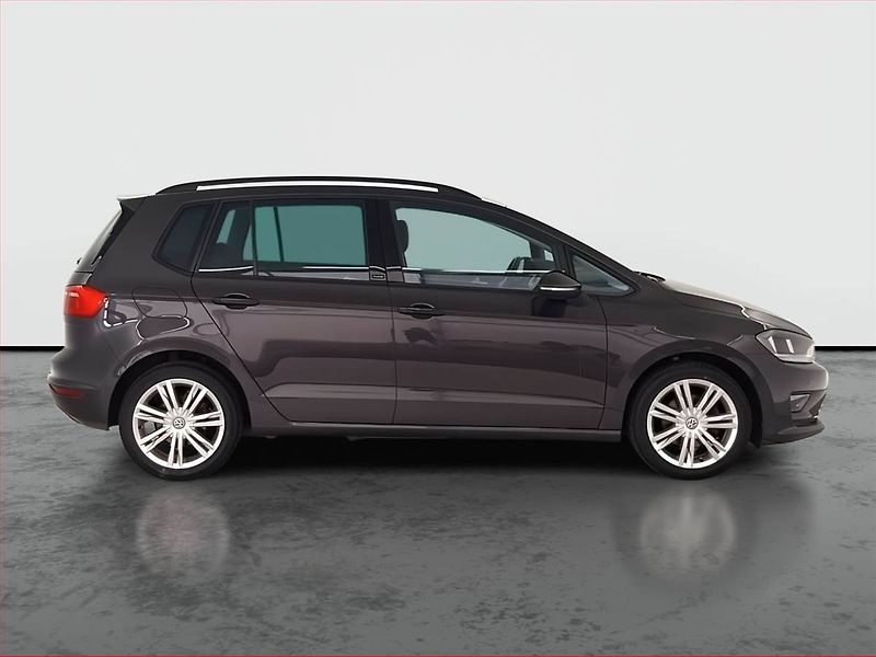 Volkswagen Golf Sportsvan (2016) Comfortline 1.6 TDI, Tempomat - fotka 6 z 21