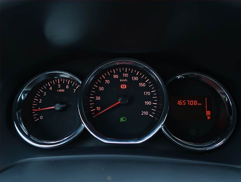Dacia Sandero (2016) 1.2 16V, Park. senzory - fotka 9 z 14