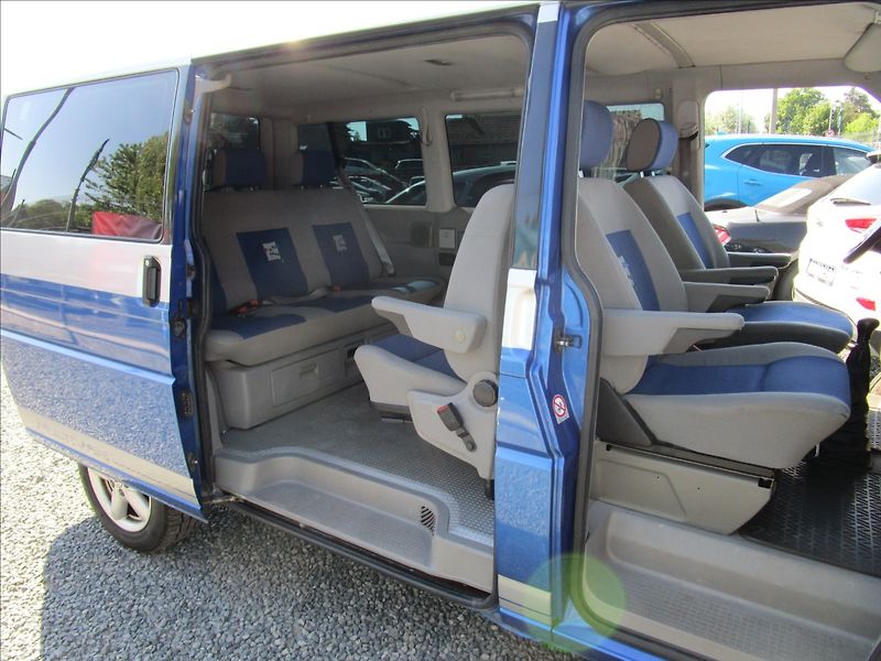 Volkswagen Multivan 2.5TDi 111kW, Atlantis, 7 míst - fotka 27 z 53