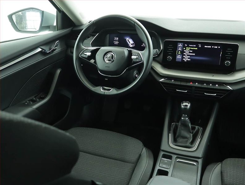 Škoda Octavia (2023) Ambition 2.0 TDI, ČR,1.maj - fotka 7 z 15
