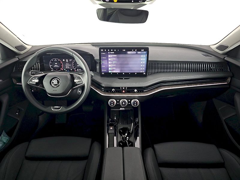 Škoda Superb (2024) 2.0TDI 142kW 4x4 DSG LAURIN A - fotka 8 z 30