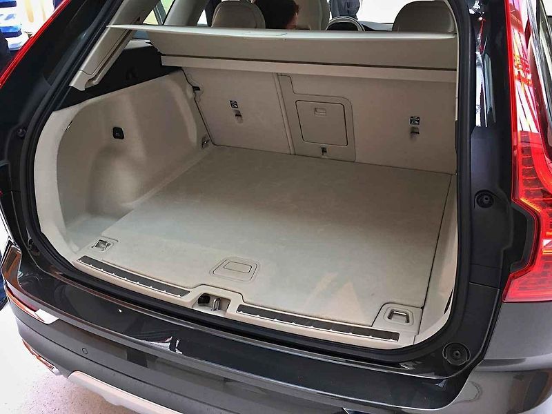 Volvo XC60.