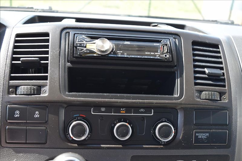 Volkswagen Transporter 2,0 TDI 103KW 9MÍST 4X4 PO STK - fotka 37 z 46